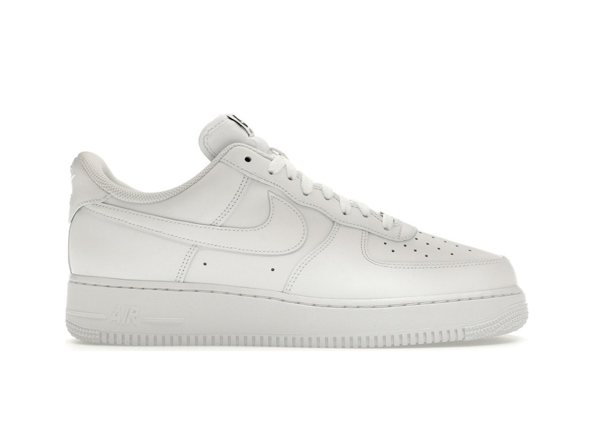 Nike Air Force 1 Low FlyEase in white
